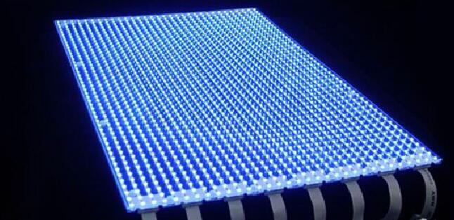 联曼光电LED贴膜屏面板实物展示